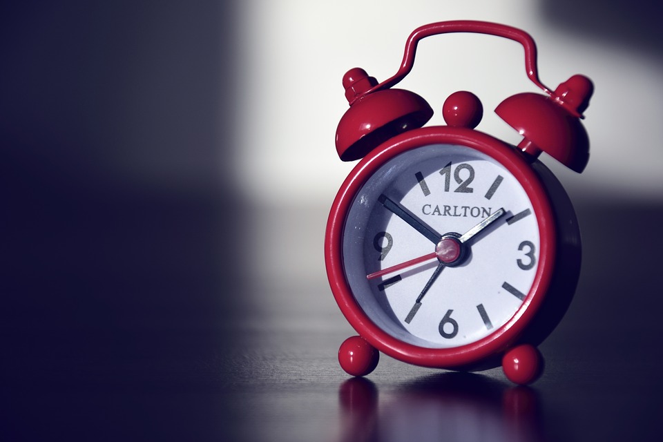alarm-clock-590383_960_720