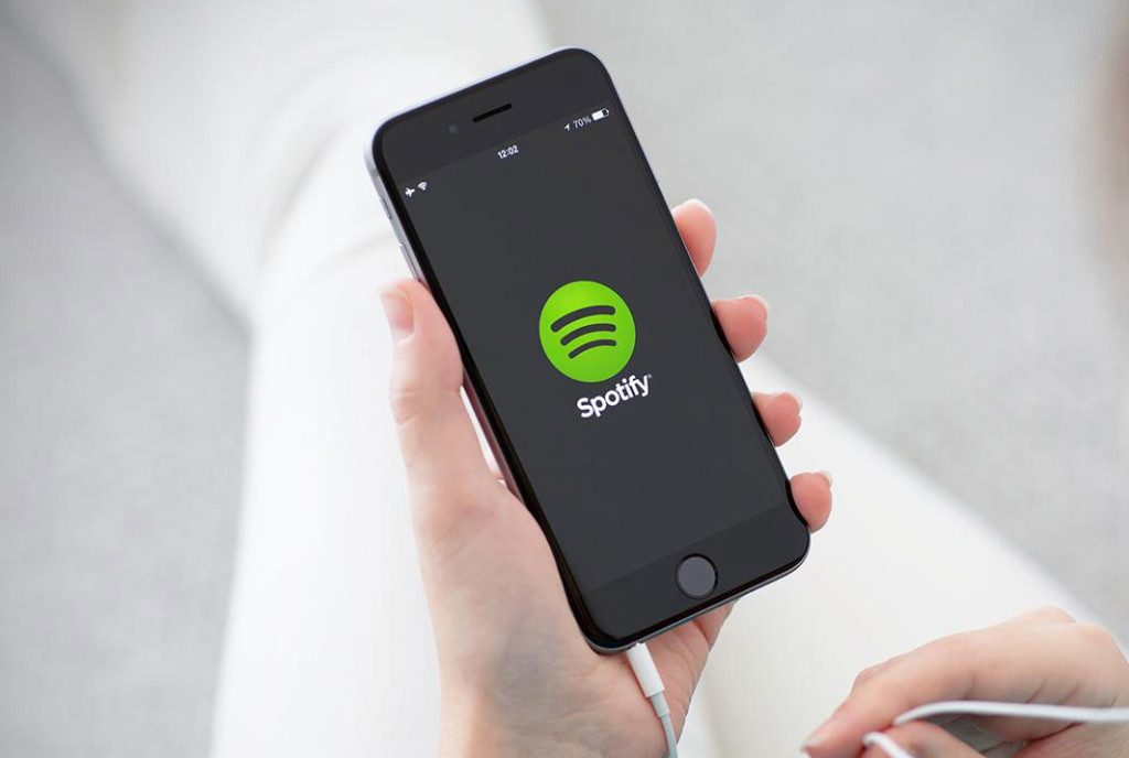 spotify-app-music-earbuds-headphones