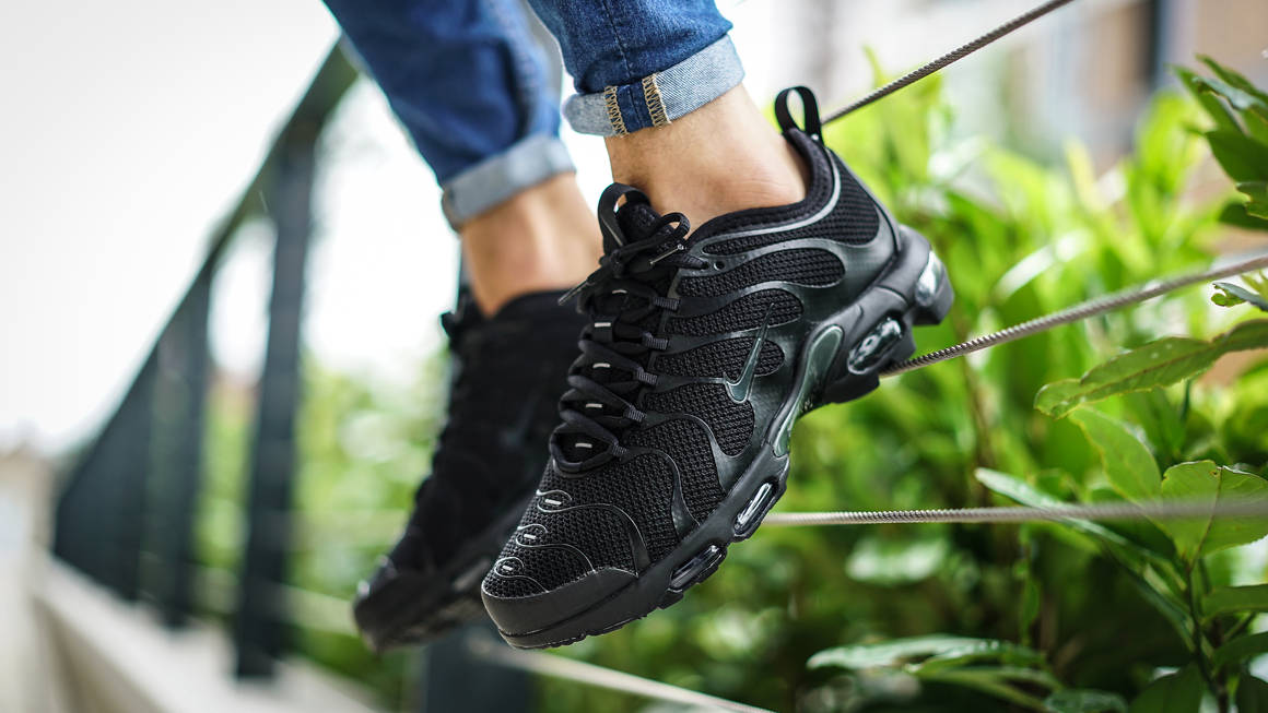 ultra triple black tns