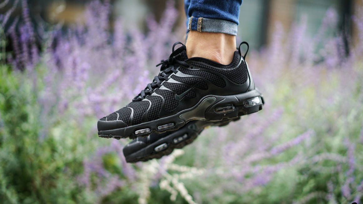 ultra triple black tns