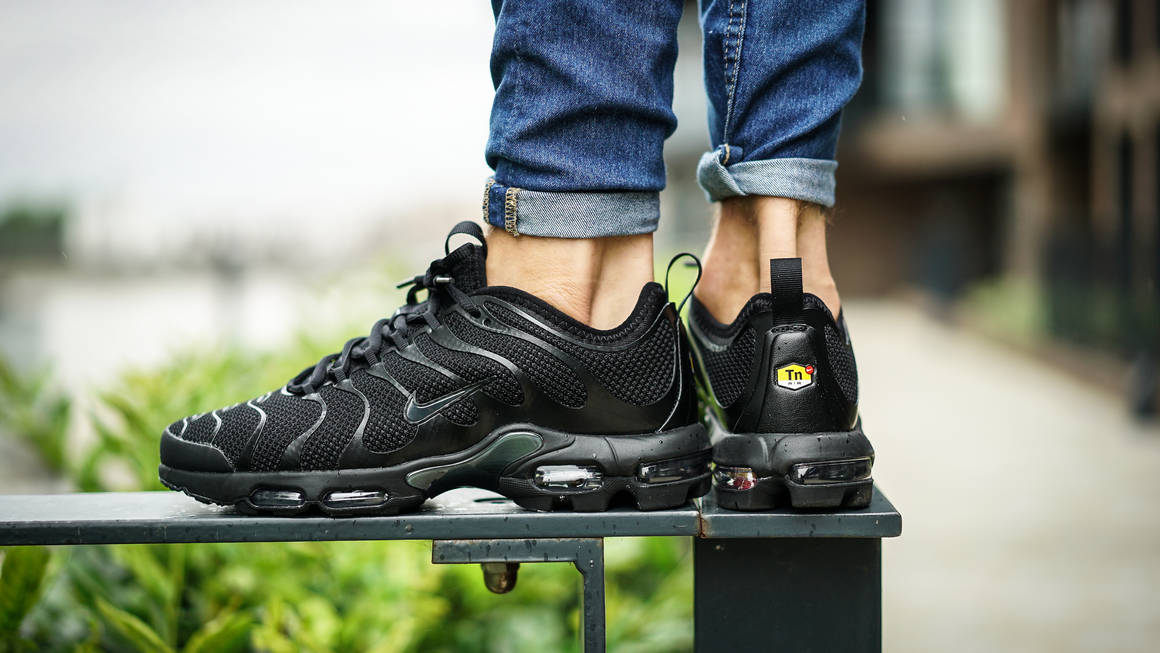 ultra triple black tns