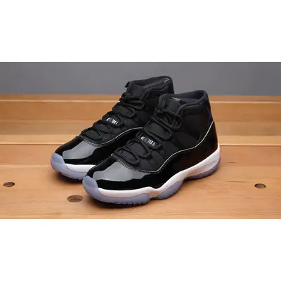 Space jam 11 sale black and white