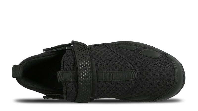 black jordan trunner