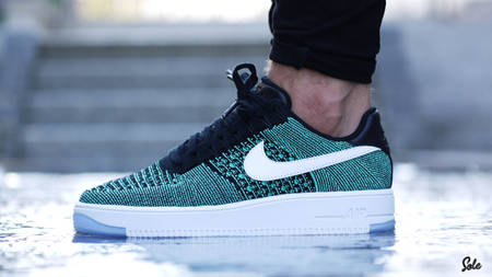 On Foot Look At Two Exciting Nike Air Force 1 Flyknit Colourways On Foot Look At Two Exciting Nike Air Force 1 Flyknit Colourways