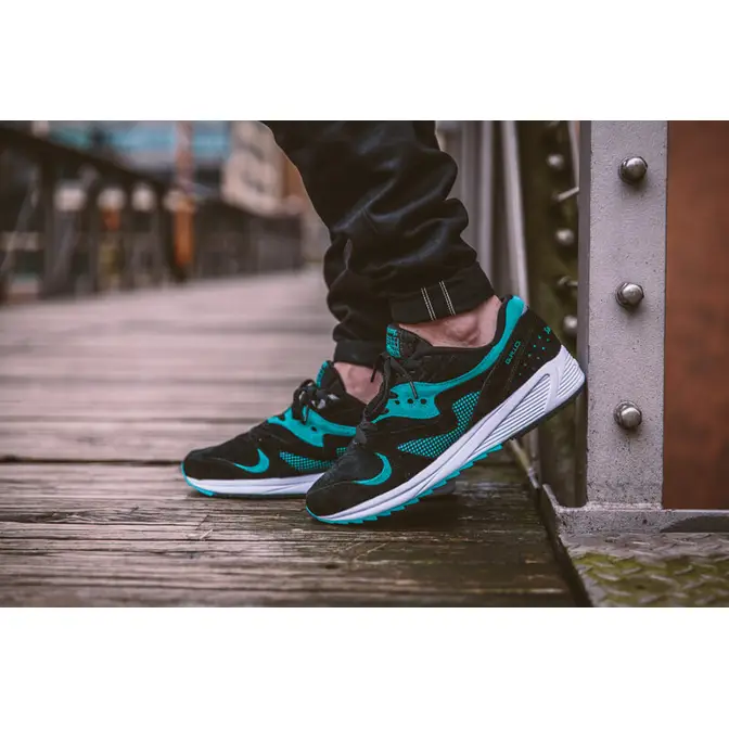 Saucony store grid 800