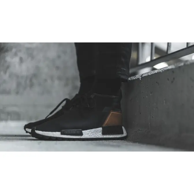 Nmd black outlet chukka