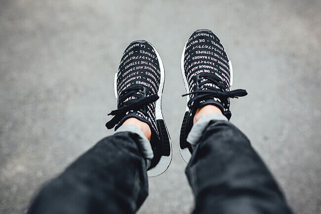 adidas nmd r1 3 stripes black