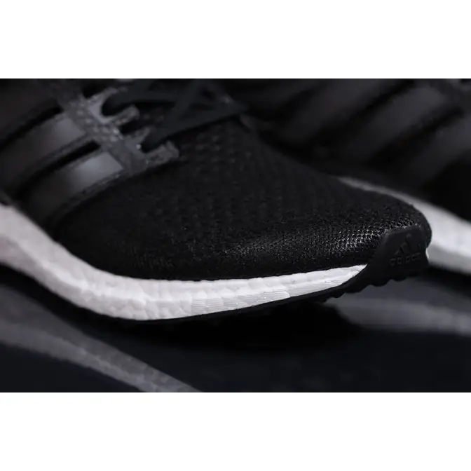 adidas gazelle silver green womens White adidas ULTRABOOST 1.0 Women's