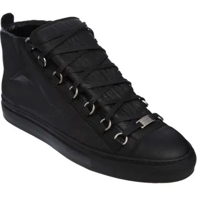 Balenciaga low top arena on sale black