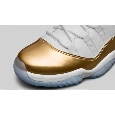 Jordan 11 outlet white and gold