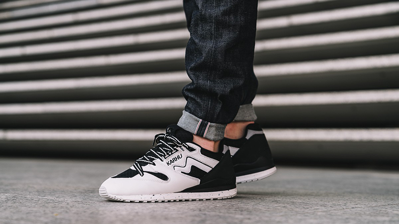 Karhu Paavo X Synchron Classic Black White