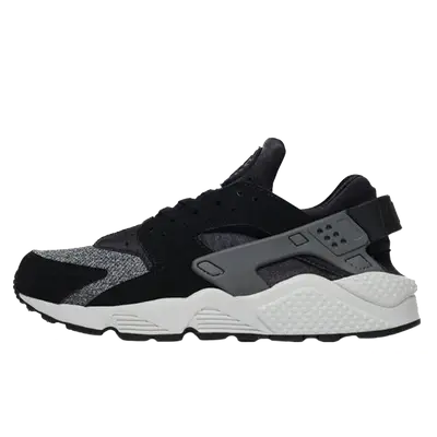 Black and white sole huaraches hotsell