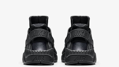 blackout huaraches