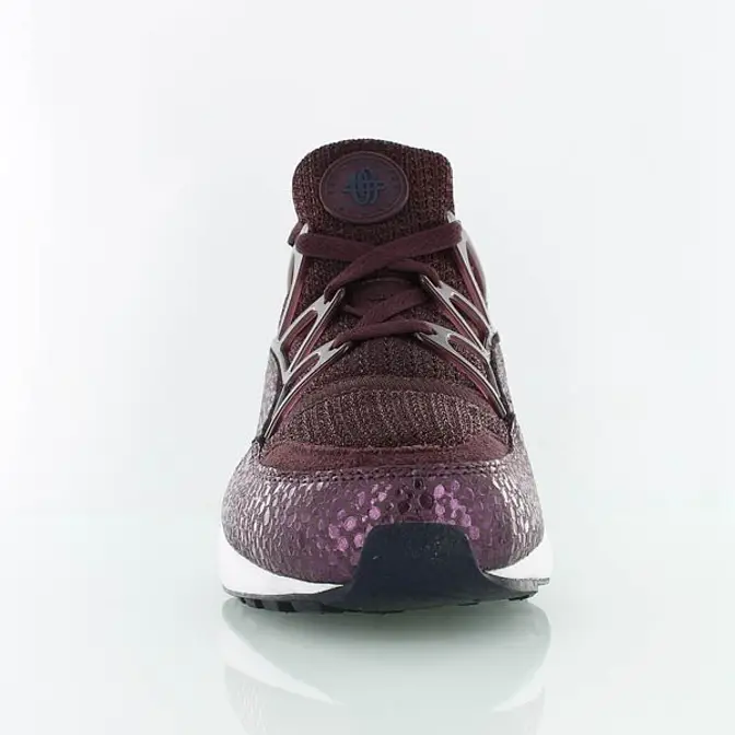 nike huarache burgundy and black