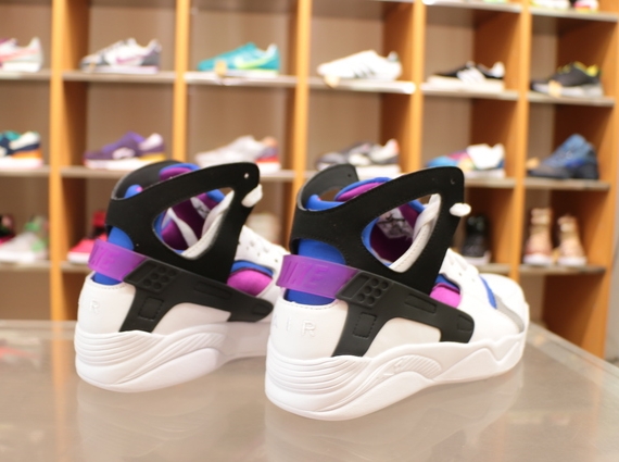 Nike Air Flight Huarache PRM QS