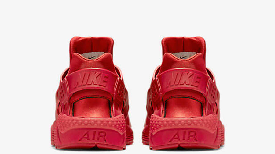 varsity red nike huarache