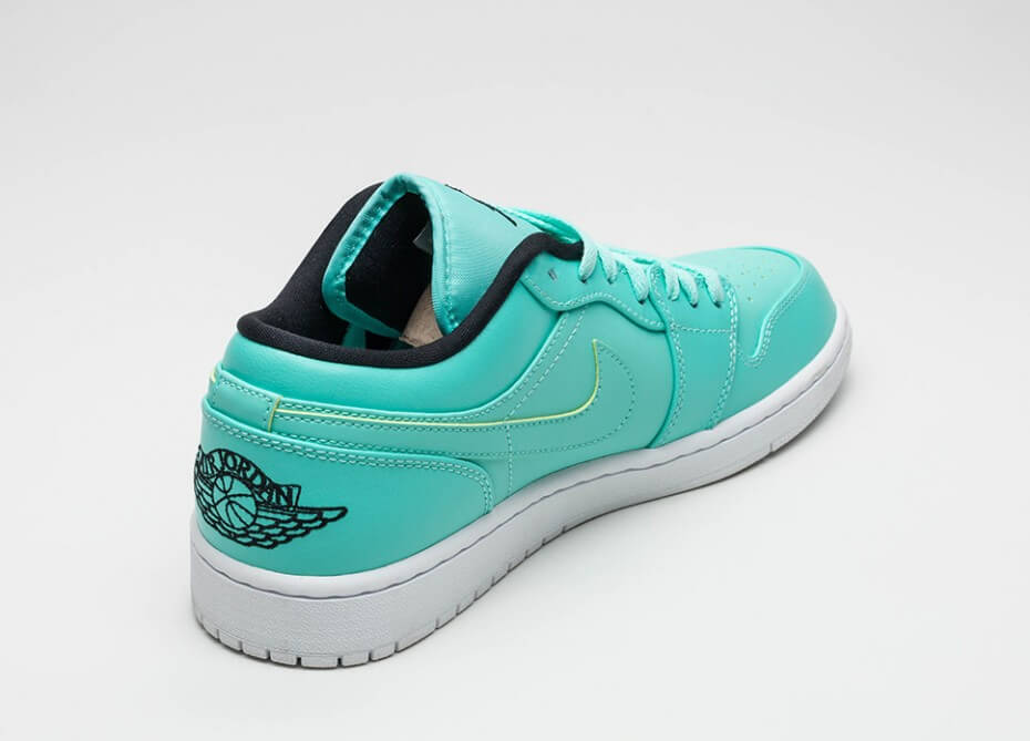 Nike Air Jordan 1 Low Hyper Turquoise 