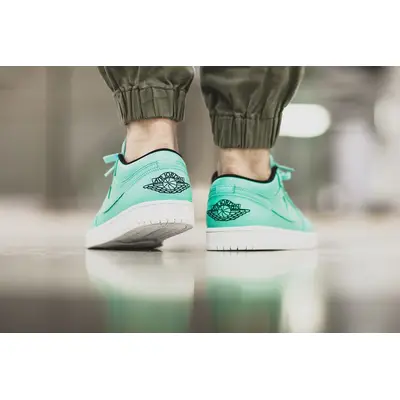 aj1 low tiffany