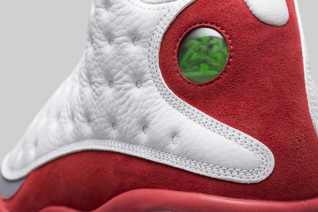 Jordan retro best sale 13 grey toe