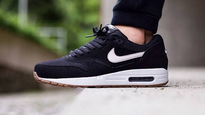 Cms Cdn Thesolesupplier Co Uk 17 09 Nike Air Max 1 Essential Black Light Bone 01 W400 Jpg