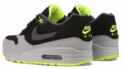 air max one neon