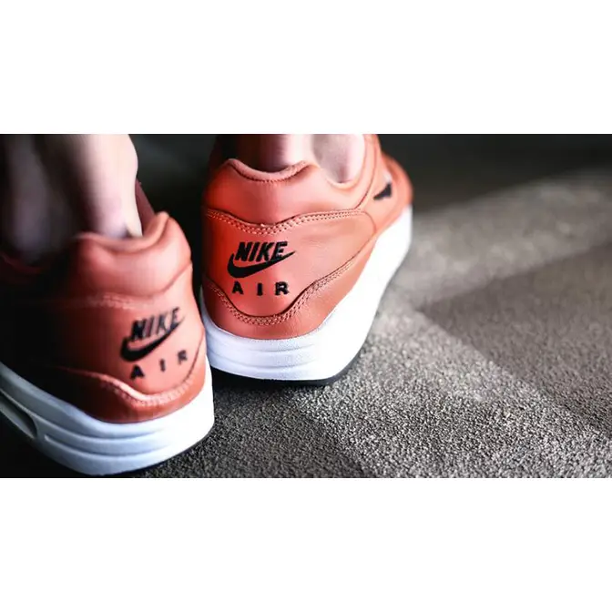 Pink leather air max sale
