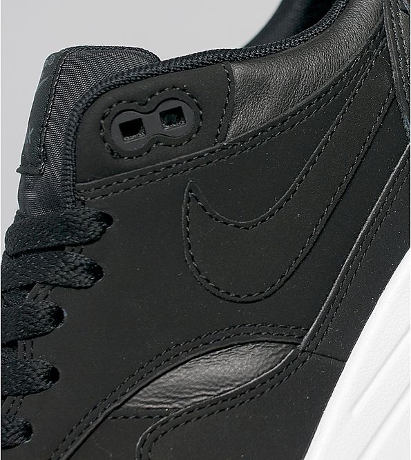 Nike Air Max 1 Woven Black