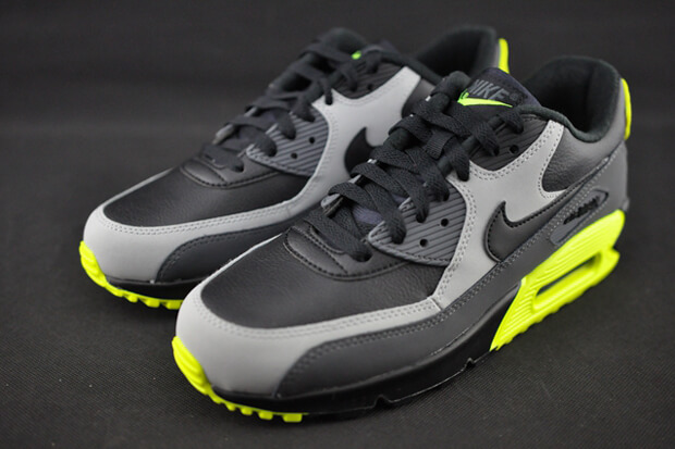nike air max 90 ltr black and white