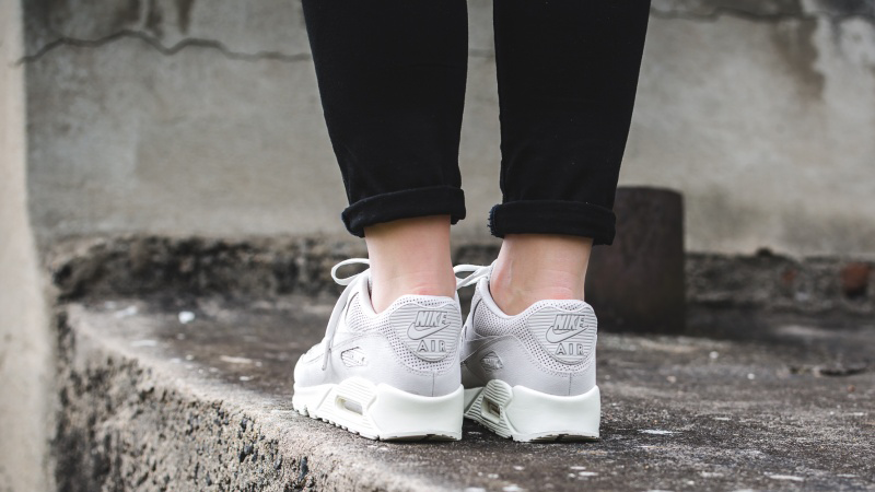 Nike Air Max 90 Pinnacle Grey