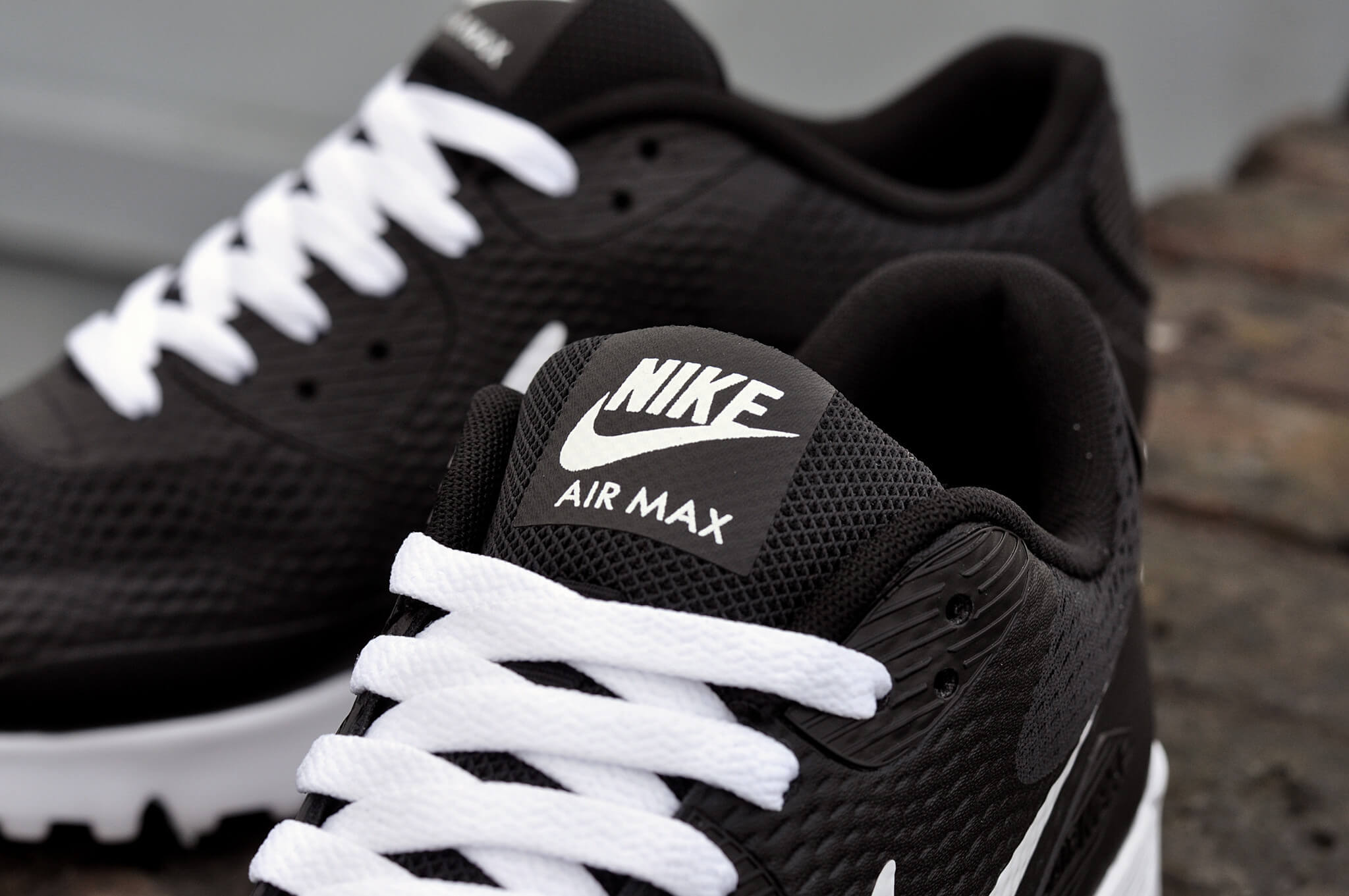 black air max with white laces for cheap