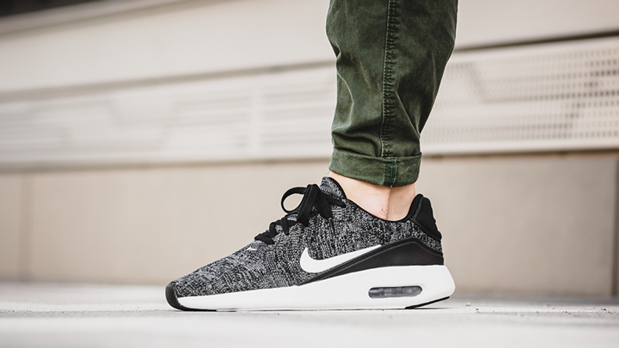 black and white flyknit air max