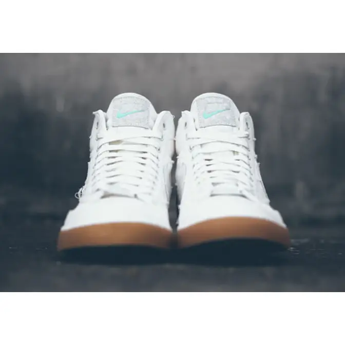 Mummy best sale nike blazer