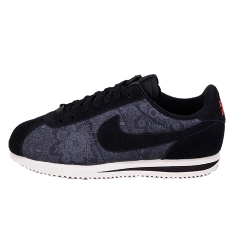 ootd sepatu nike cortez