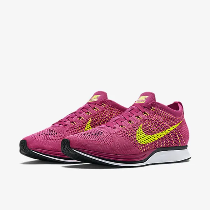 Nike flyknit hot sale racer mens pink