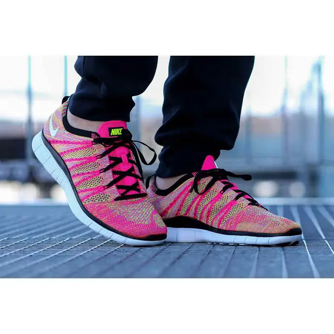 Nike free flyknit cheap nsw womens pink