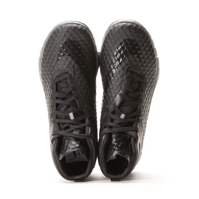 Triple black outlet hypervenoms