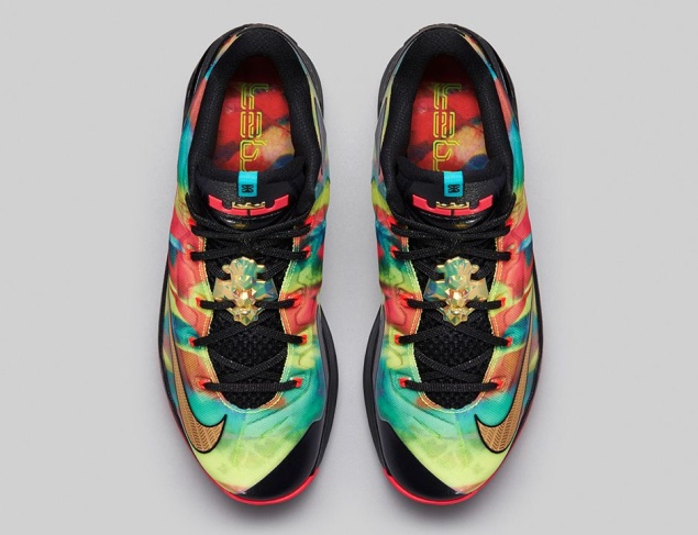 Nike Max LeBron 11 Low SE Multicolour