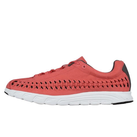 Nike-Mayfly-Woven-Terra-Red.png