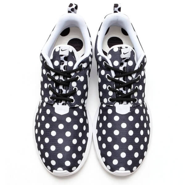 Black and white polka dot best sale nike shoes