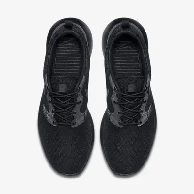 Nike Roshe One Hyperfuse Triple Black