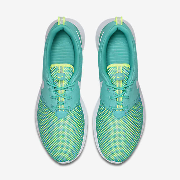 nike roshe light green