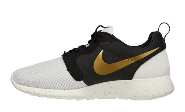 nike roshe black gold