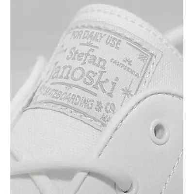 nike sb janoski leather white