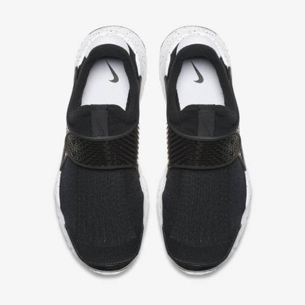 sock dart black white