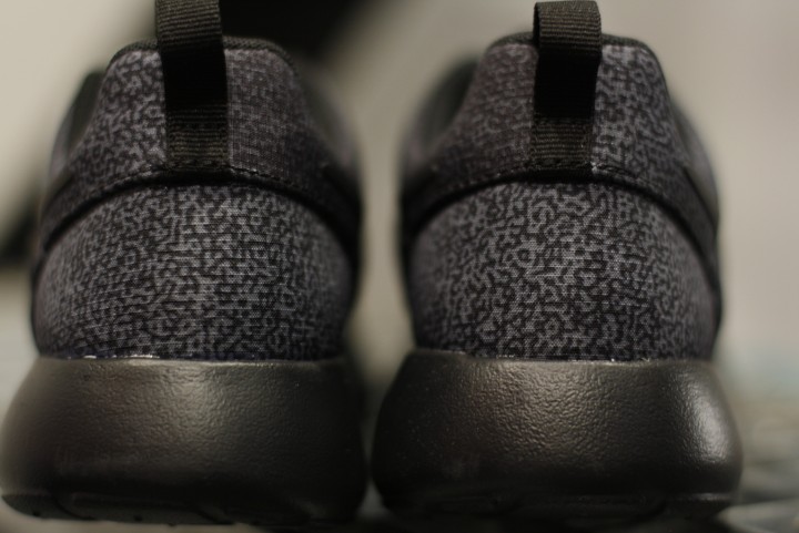 Nike WMNS Rosherun Print Anthracite