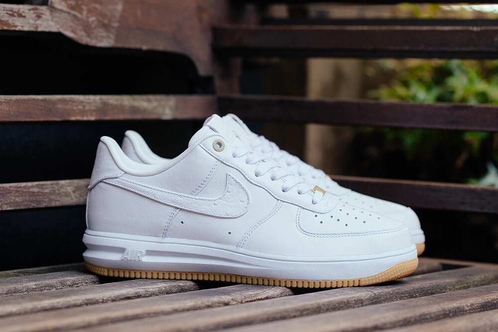 air force with gum sole