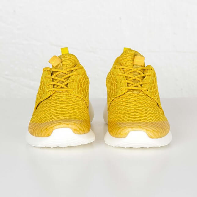 Nike Wmns Roshe One Flyknit Yellow 