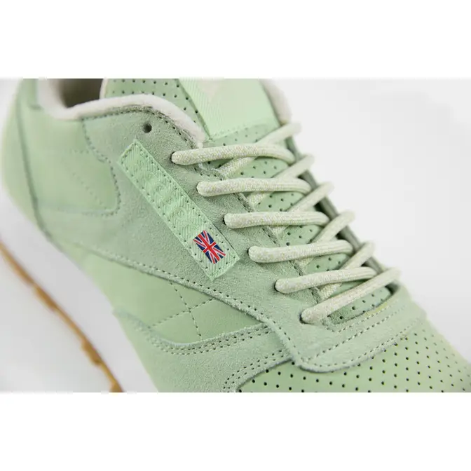 Reebok sale pastel classic