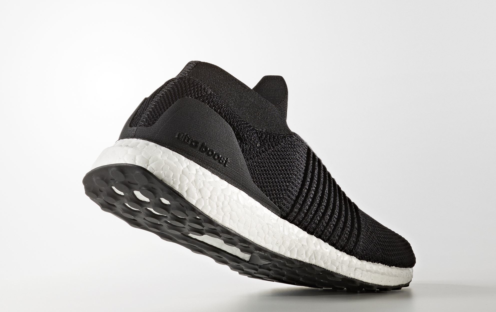 adidas Ultra Boost Laceless Black