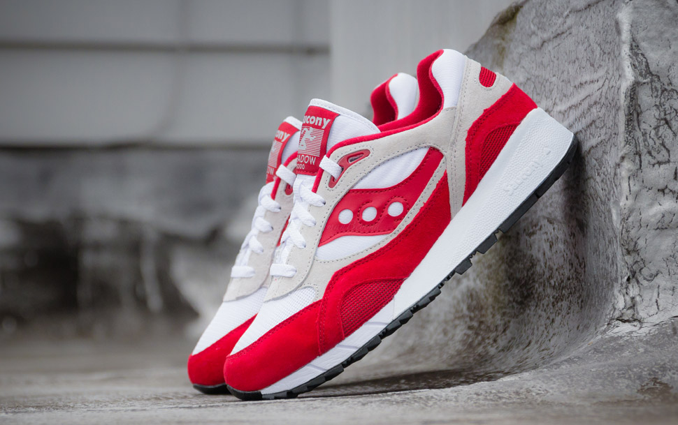 saucony red